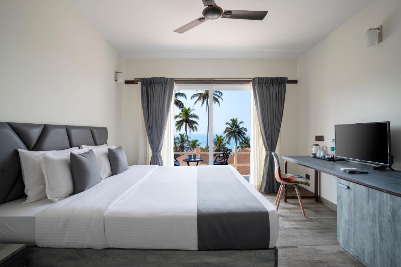 Stone Wood Beach Resort, Vagator Ngoại thất bức ảnh