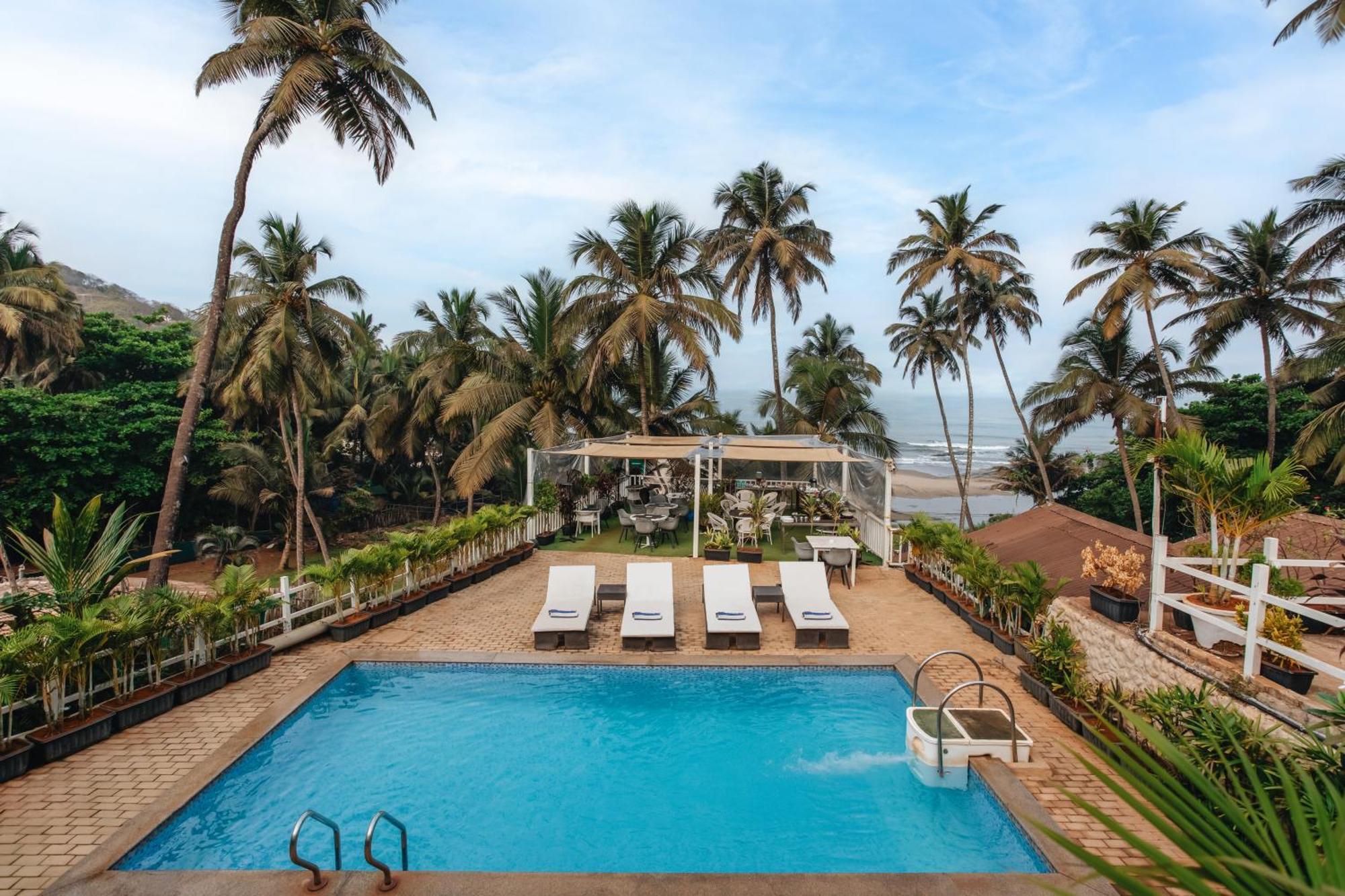 Stone Wood Beach Resort, Vagator Ngoại thất bức ảnh